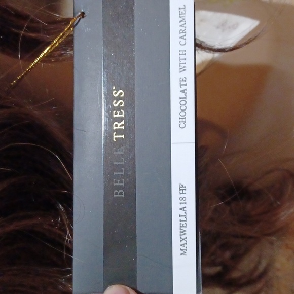 BELLETRESS Maxwella 18" | Synthetic Lace Front Wig - Chocolate with Cara… - Picture 5 of 6